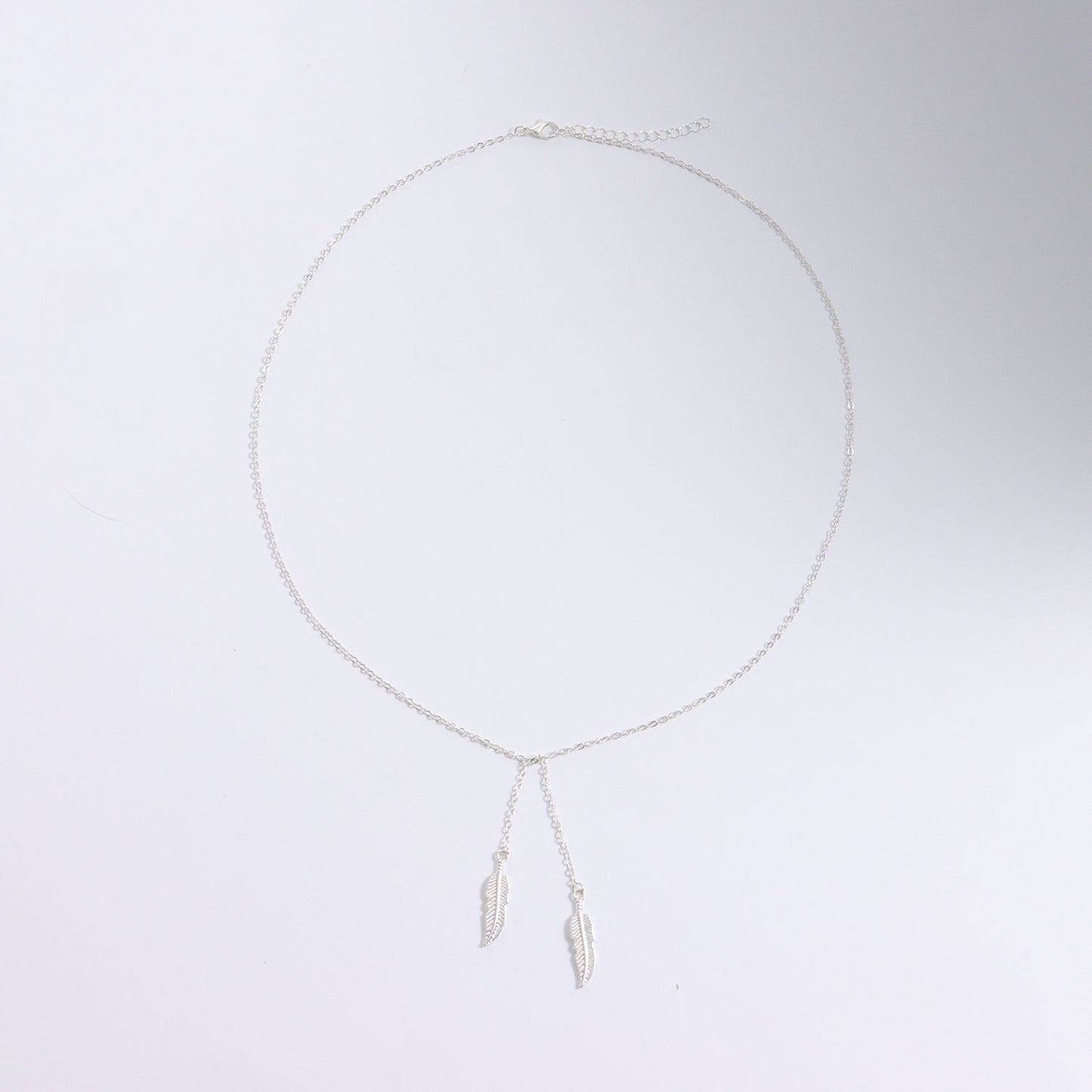 Minimalist Alloy Leaf Pendant Necklace for Women with Electroplated Finish and Y-Shaped Chain