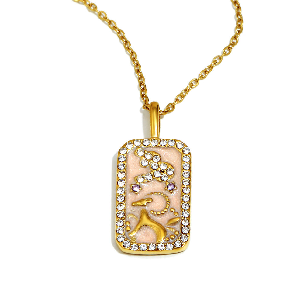 Collana con Pendente Minimalista Costellazione Zodiacale da Donna in Acciaio Inossidabile con Placcatura in Oro 18K e Intarsi in Smalto Dettagli in Strass Completi