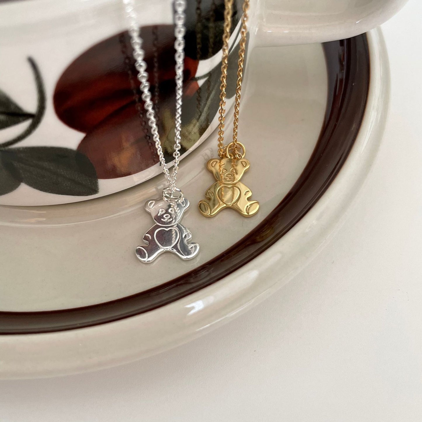 Minimalist Bear-Shaped Pendant Necklace in 925 Sterling Silver with Box Chain