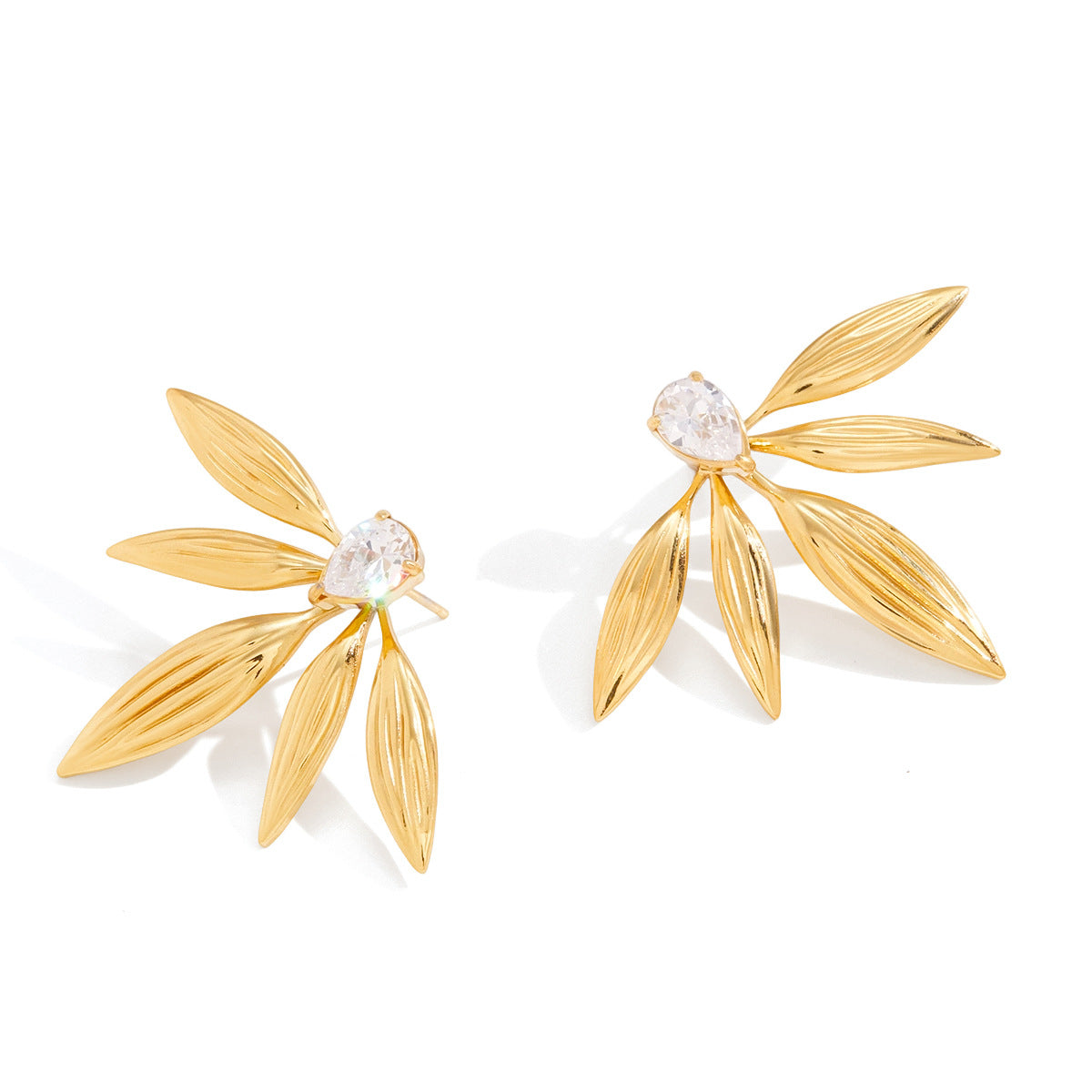 Aretes de lujo geométricos de hoja, chapados en oro de 18 quilates, de acero inoxidable con circonita para mujer