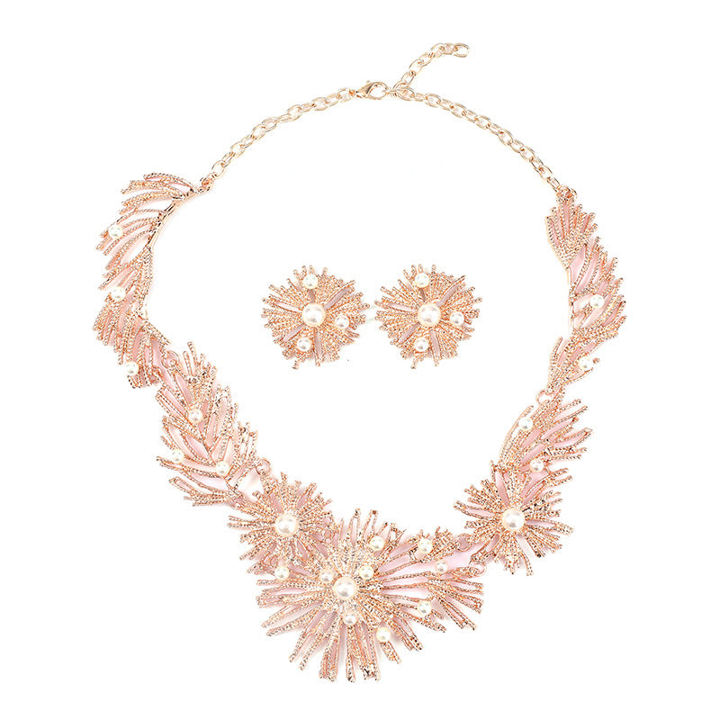 Geometric Vintage Statement Alloy Necklace Set with Pearl-Inspired Accents for Women Featuring Plated Finish and O-Chain Design