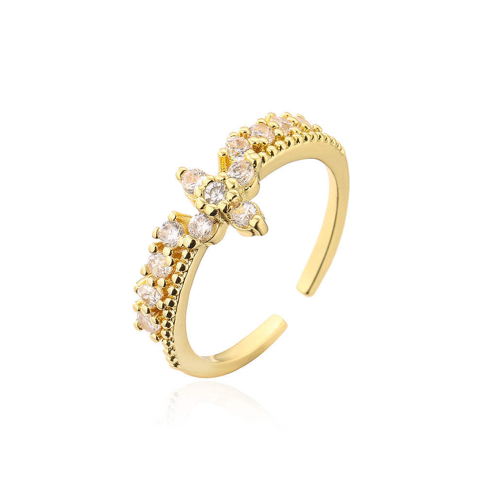 Anello Aperto Geometrico Minimalista da Donna Realizzato in Ottone con Placcatura in Oro 18K e Intarsio in Zirconi