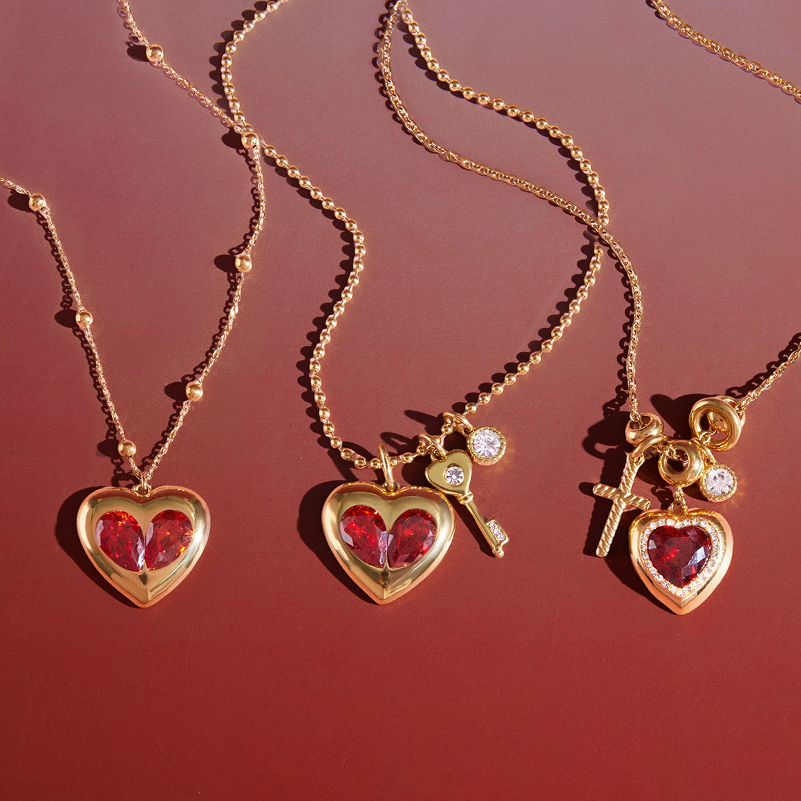 Collana da donna in acciaio inossidabile a forma di cuore, minimalista, con placcatura in oro PVD