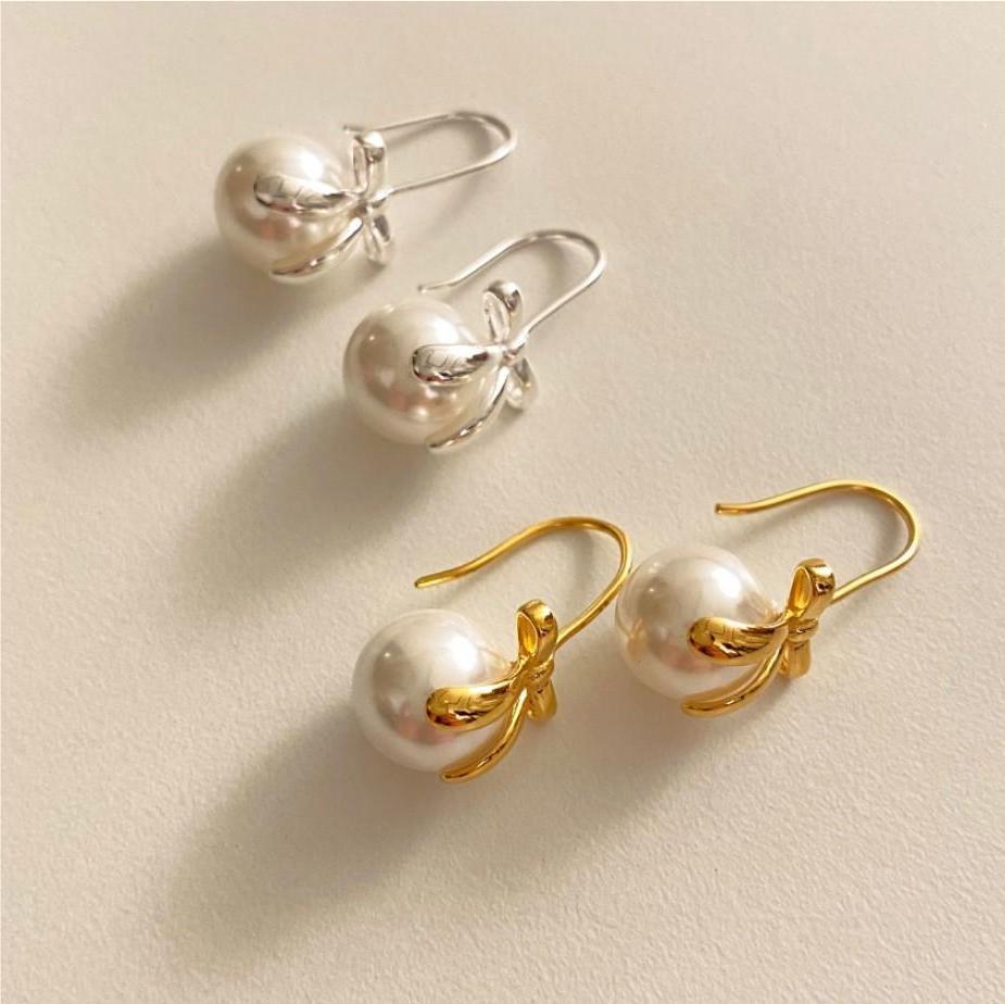 Sweet Bowknot Pearl Stud Earrings in 925 Sterling Silver with Teardrop Shape