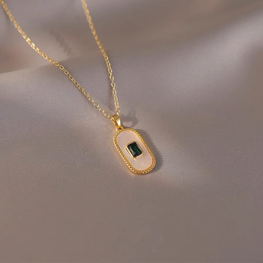 Vintage French Style Oval Shell Pendant Necklace for Women with Green Zirconia Accents on Titanium Steel O-Chain