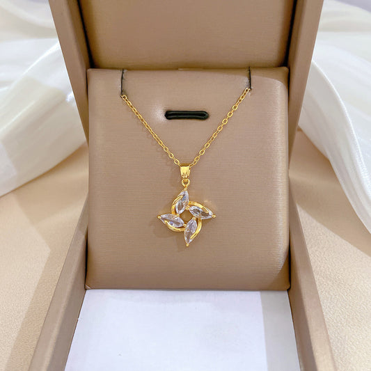 Collana minimalistica con pendente a luna geometrico da donna e uomo con catena in acciaio inossidabile e intarsio di strass