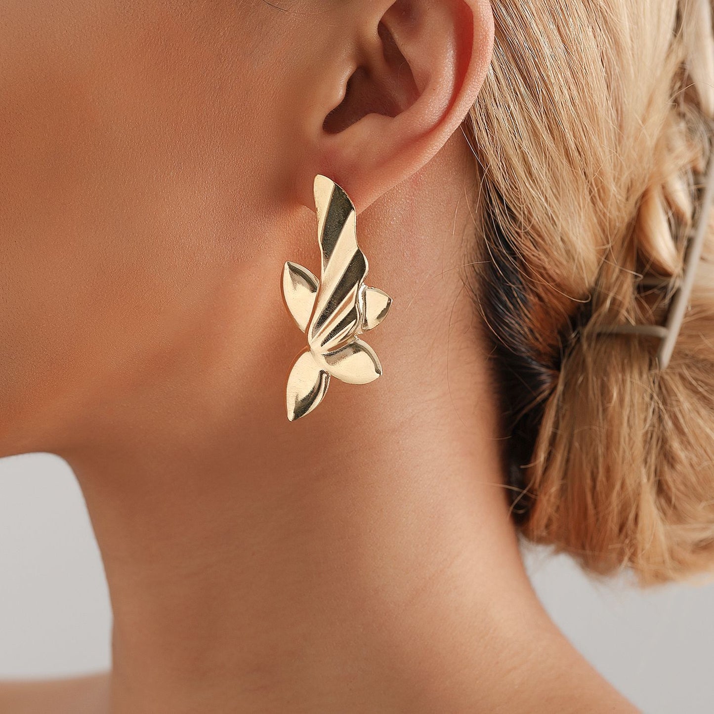 Minimalist Floral Leaf Stud Earrings for Women in Polished Metal with Electroplated Finish