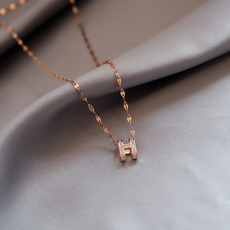 Collana Originale da Donna con Catena a Serpente in Acciaio al Titanio Geometrico e Intarsi in Strass