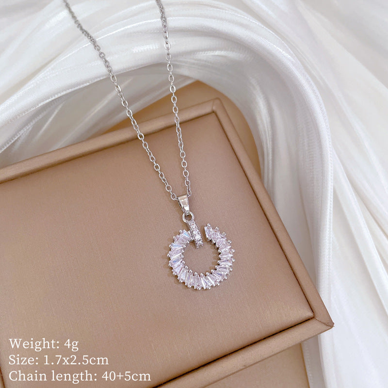 Collana Minimalista Geometrica in Acciaio al Titanio con Pendente in Rame Placcato Oro su Catena a Maglie per Uomo e Donna