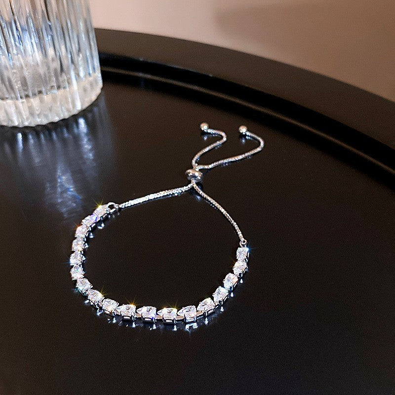 Fashionable Adjustable Square Heart-Shaped Glass Beaded Bracelet with Zircon Inlay for Women, Luxury Minimalist Hand Jewelry