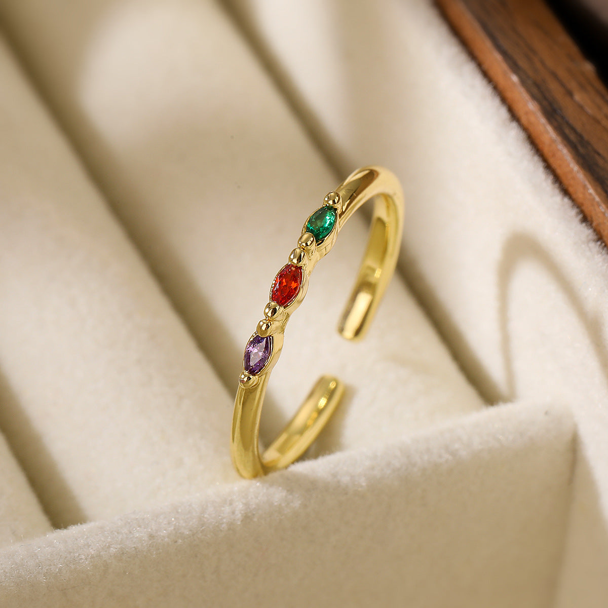Minimalist Geometric Adjustable Ring for Women in Brass with 18K Gold Plating and Zircon Inlay