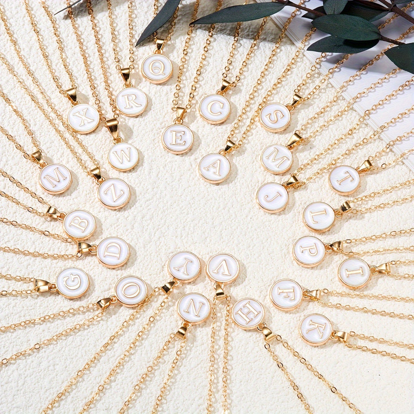 Collana con Pendente a Goccia d'Olio Alfabeto Lettera Rotonda Minimalista in Lega Placcata, Bicolore Bianco e Nero