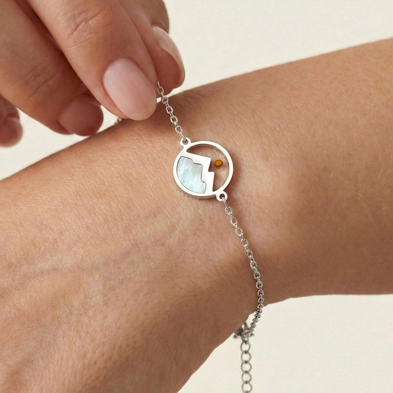 Minimalist Geometric Floral Stainless Steel Plated Adjustable Bracelet with Lobster Clasp Charm Bar