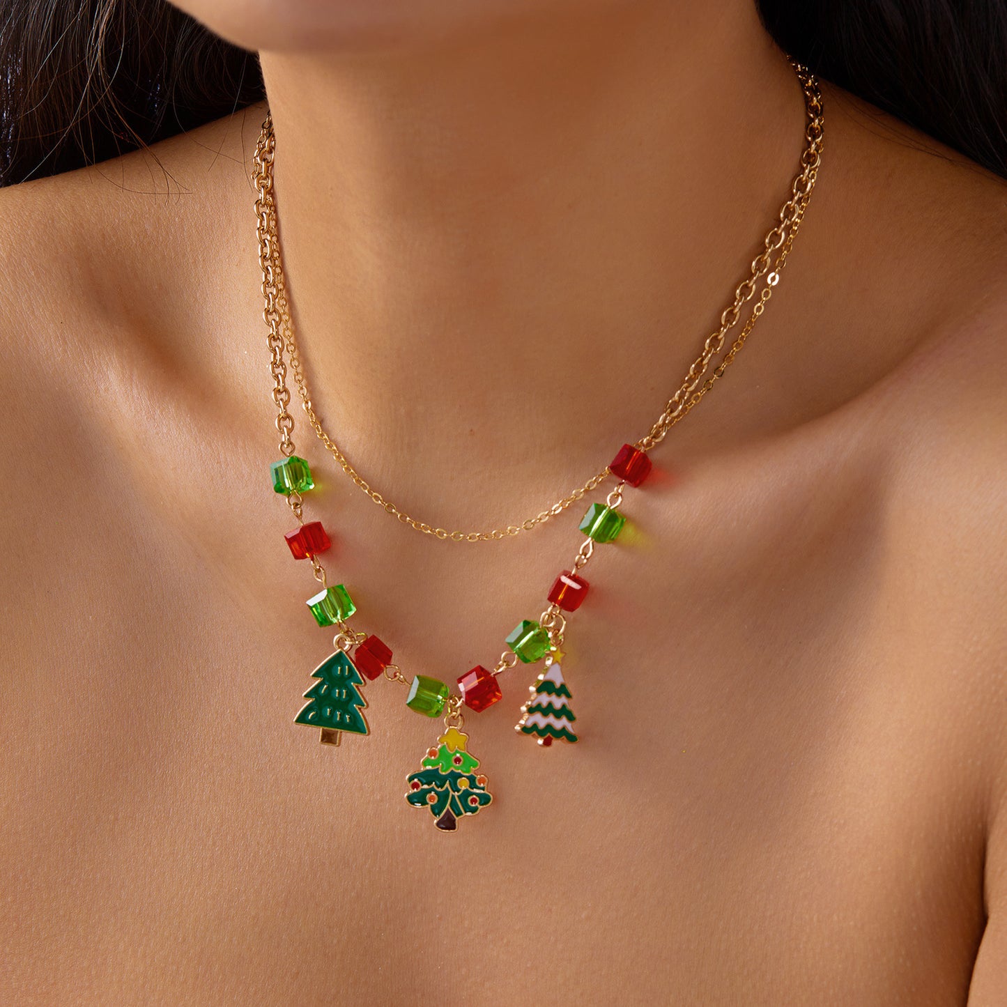 Fashionable Christmas Pendant Necklace for Women with Santa Elk Snowman Charms Zinc Alloy Electroplated Holiday Jewelry