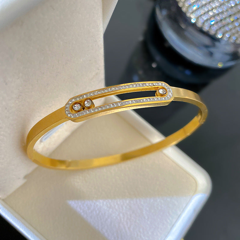 Vintage Elegant Geometric Micro-paved Cubic Zirconia Titanium Steel Bracelet for Women