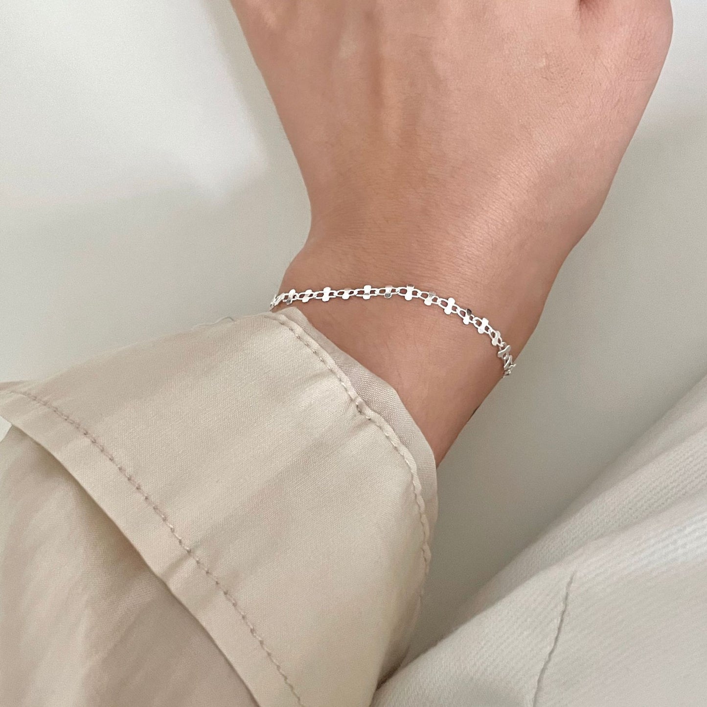 Bracciale da donna in argento sterling 925 placcato con linea intrecciata, stile minimalista