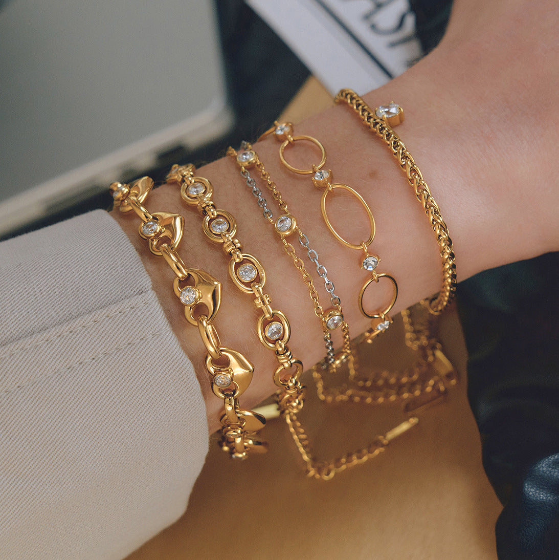 Minimalist Luxury Gold Plated Titanium Steel Heart Geometric Bracelet with Cubic Zirconia for Women