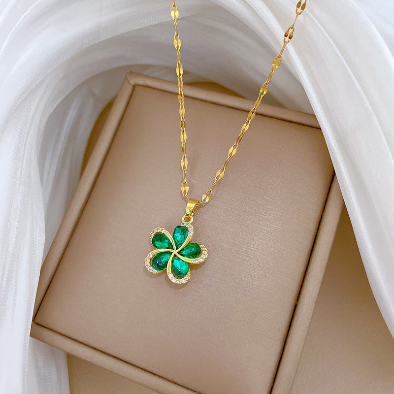 Sweet Minimalist Flower Rhinestone Titanium Steel Necklace for Unisex