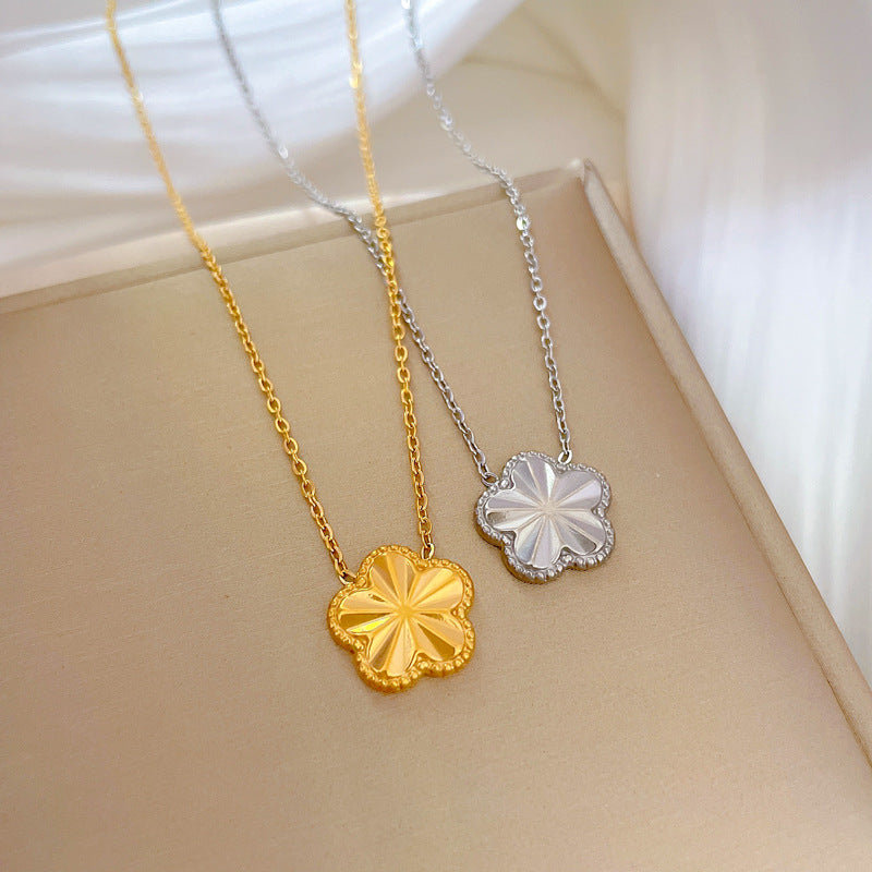 Minimalist Geometric Titanium Steel Pendant Necklace for Women and Men with Gold Plating and Delicate Locket Chain