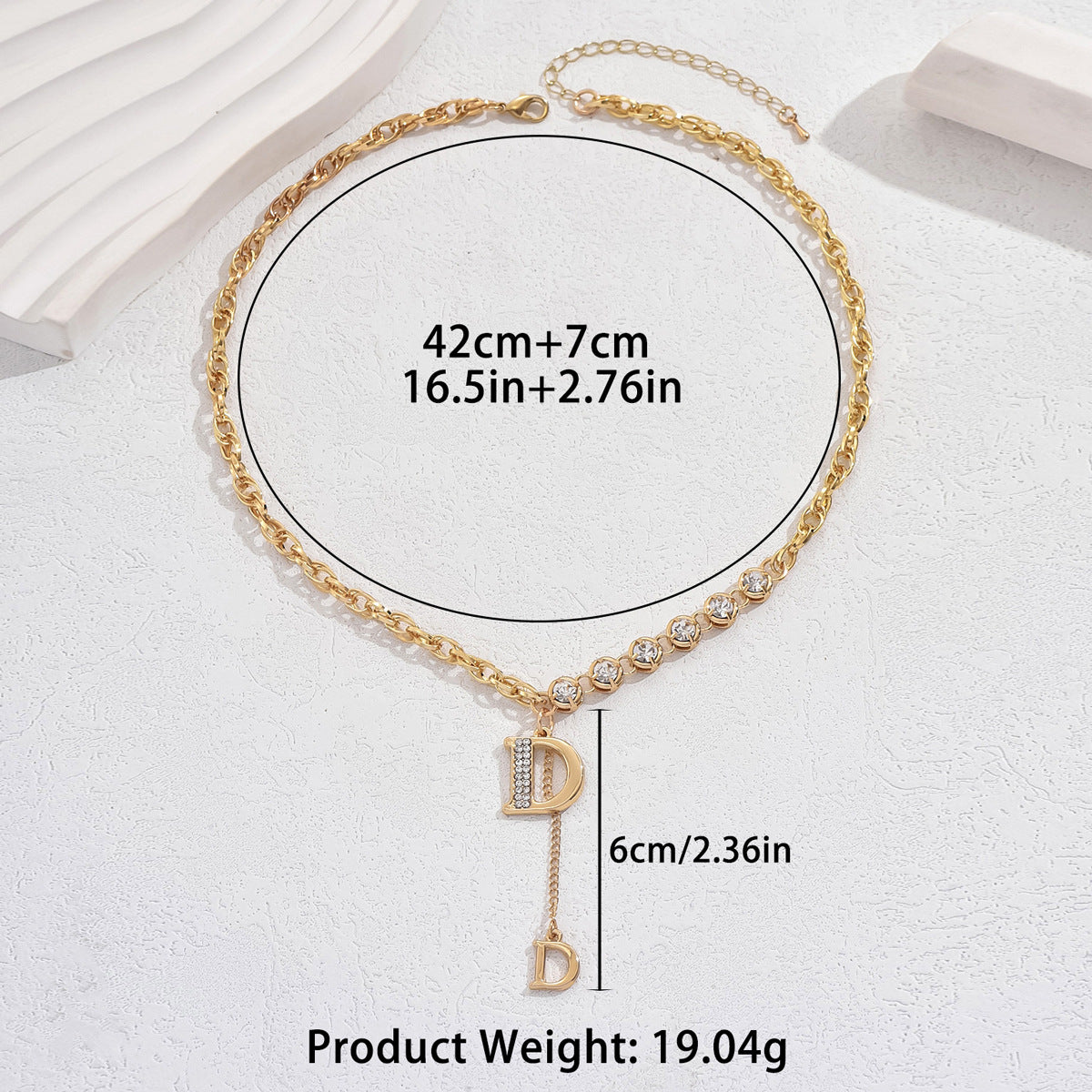 Collana con pendente a lettera, stile minimalista, da donna, con zirconi cubici incastonati su catenina in rame
