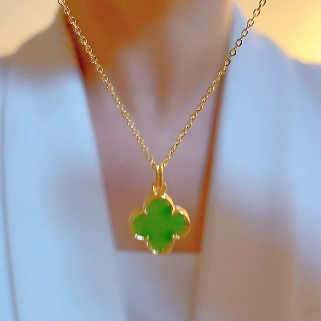 Collana Originale in Acciaio al Titanio a Forma di Fiore con Ciondolo in Rame Placcato Oro su Catena O per Donne e Uomini