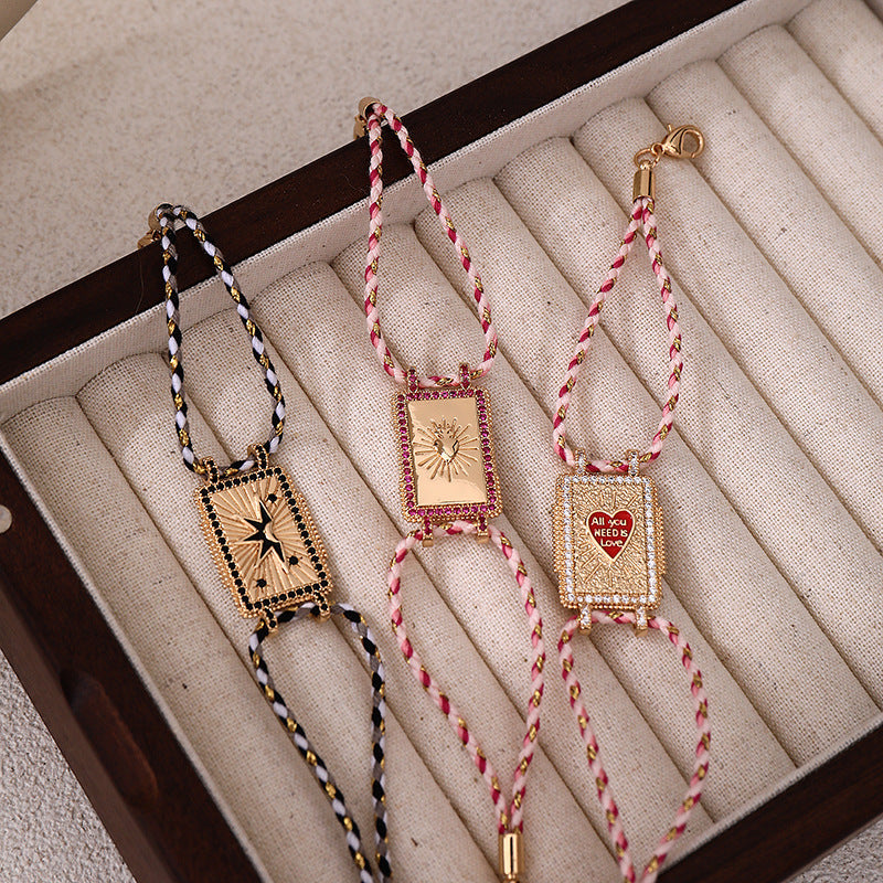Collana con Ciondolo a Carta dei Tarocchi Bohémien Vintage con Motivi a Cuore e Luna in Rame Placcato
