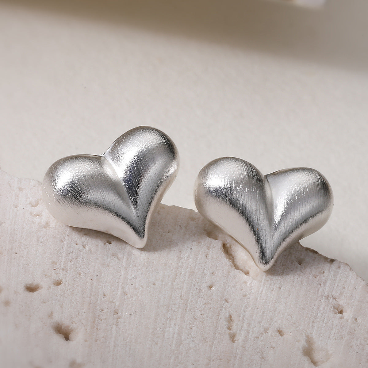 Vintage Elegant 18K Gold Plated Geometric Heart Brass Stud Earrings
