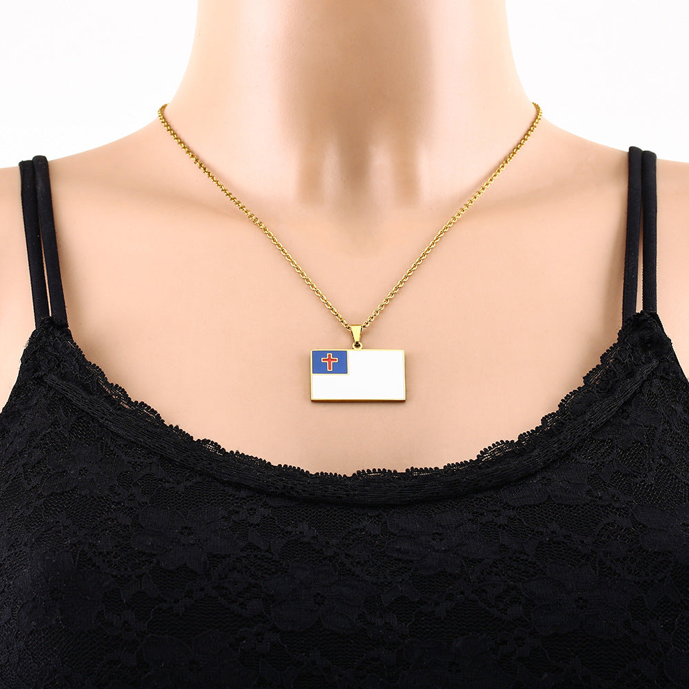 Collana con ciondolo a croce geometrica smaltata in acciaio inossidabile casual per unisex con catena a maglie piatte