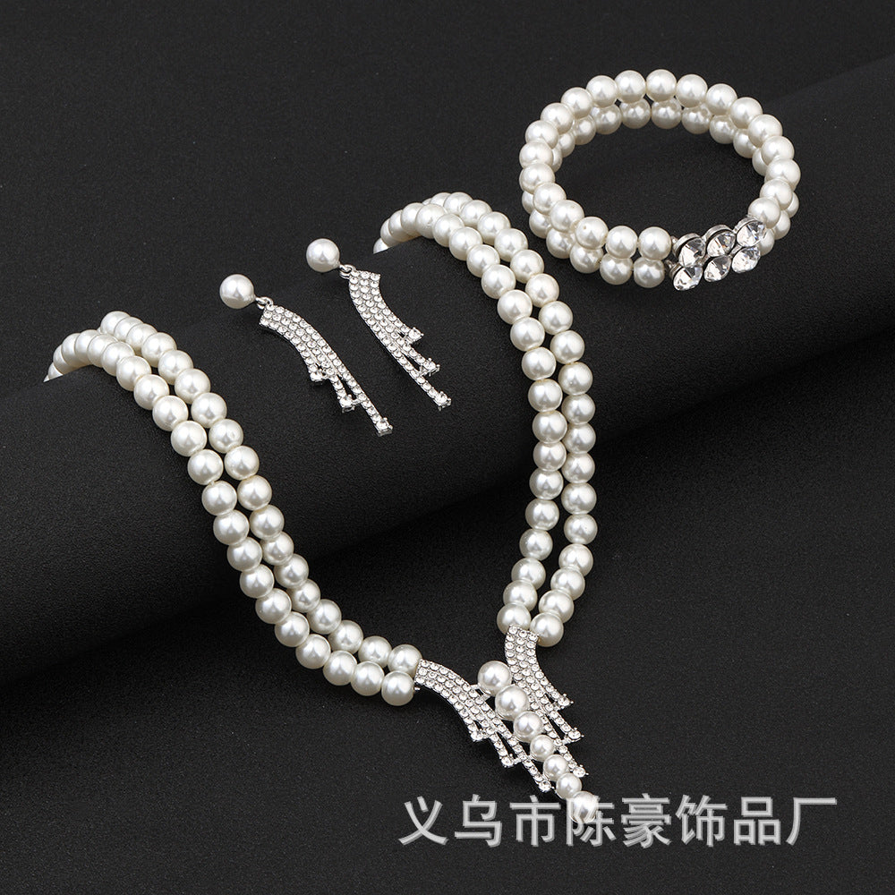 Set di gioielli personalizzati con perle finte, con ciondolo in lega a stella e luna, collana con catena a maglie, orecchini e bracciale per donna
