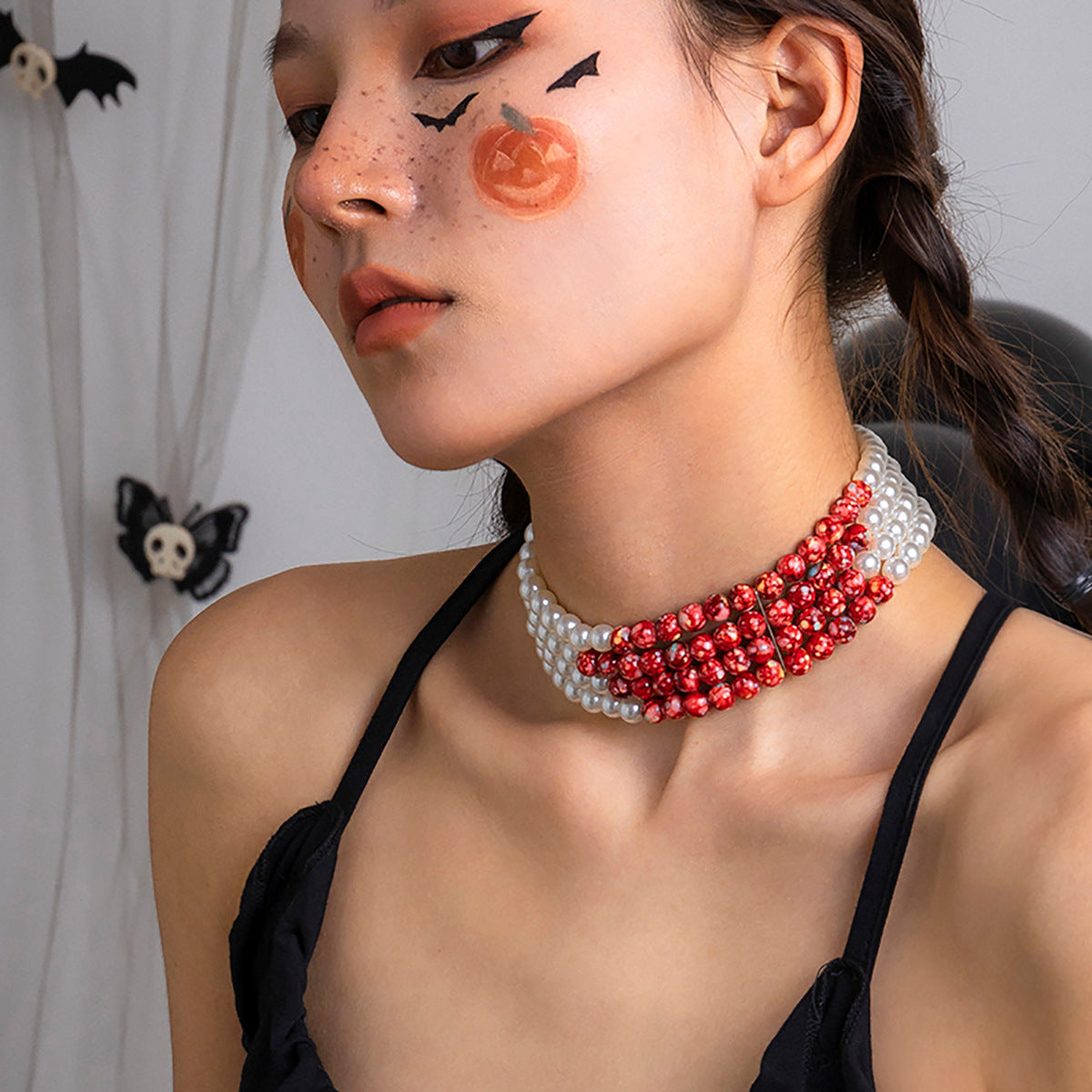 Collar Minimalista Redondo con Temática de Vampiro con Colgante de Perla de Imitación en Cadena de Perlas para Mujer