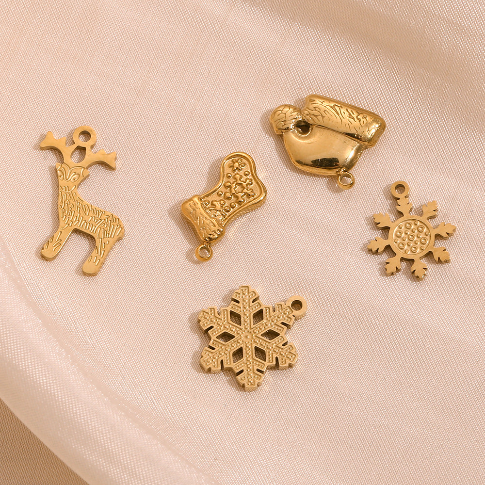 Fashionable Minimalist Reindeer and Snowflake Pendant Necklace for Women in Stainless Steel with 14K Gold Plating
