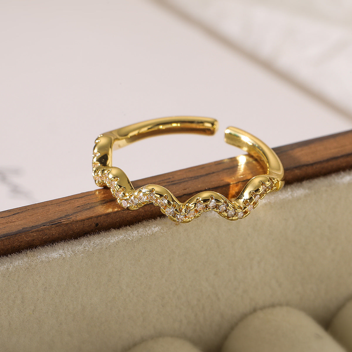 Minimalist Irregular Geometric Copper Ring with 18K Gold Plating and Zircon Inlay for Women