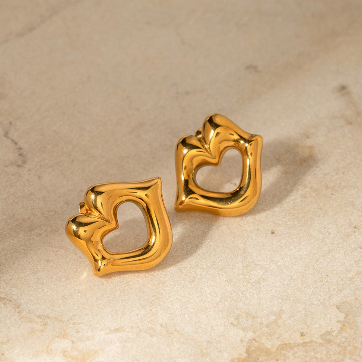 Pendientes de aleación con forma de labios geométricos vintage para mujer con acabado chapado