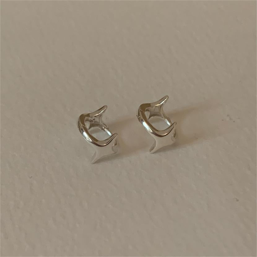 Pendientes de Plata de Ley 925 con Diseño de Estrella Minimalista y Baño de Oro/Plata