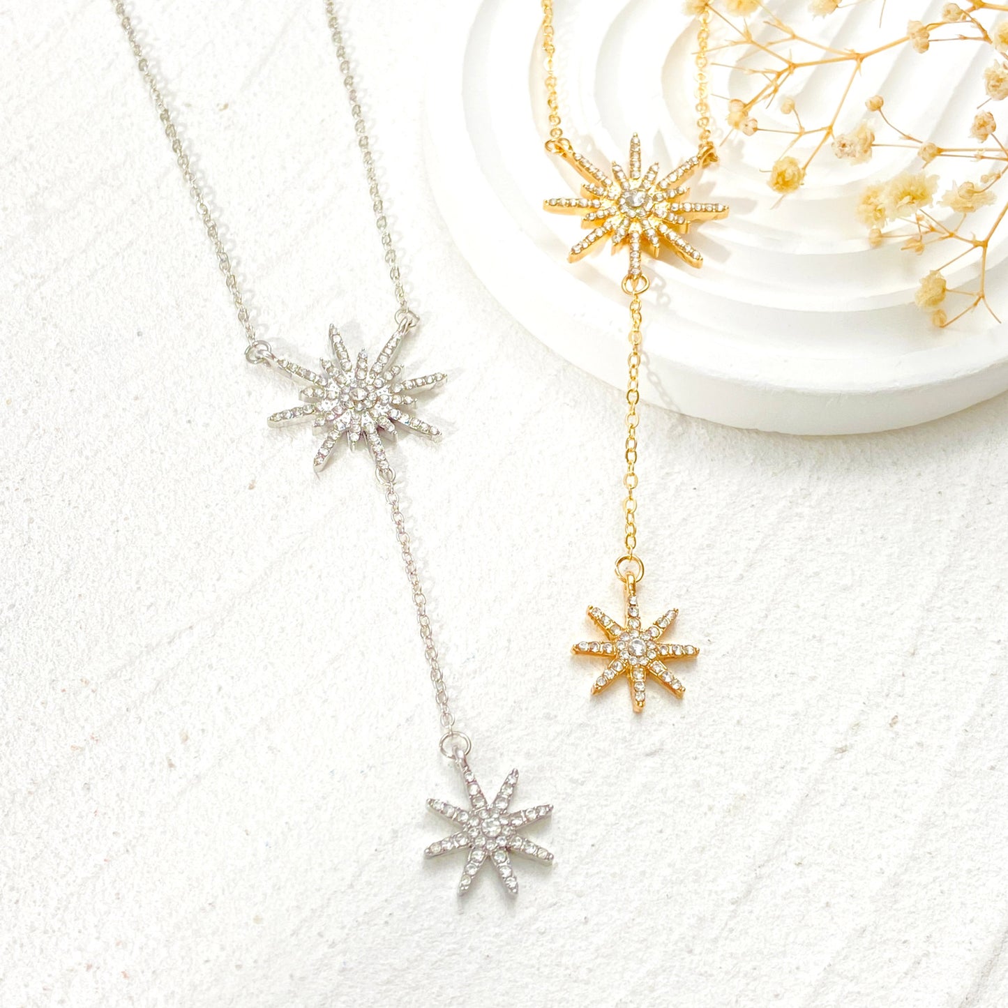 Collar de copo de nieve geométrico para mujer con incrustaciones de diamantes de imitación, cadena de aleación en estilo minimalista y moderno