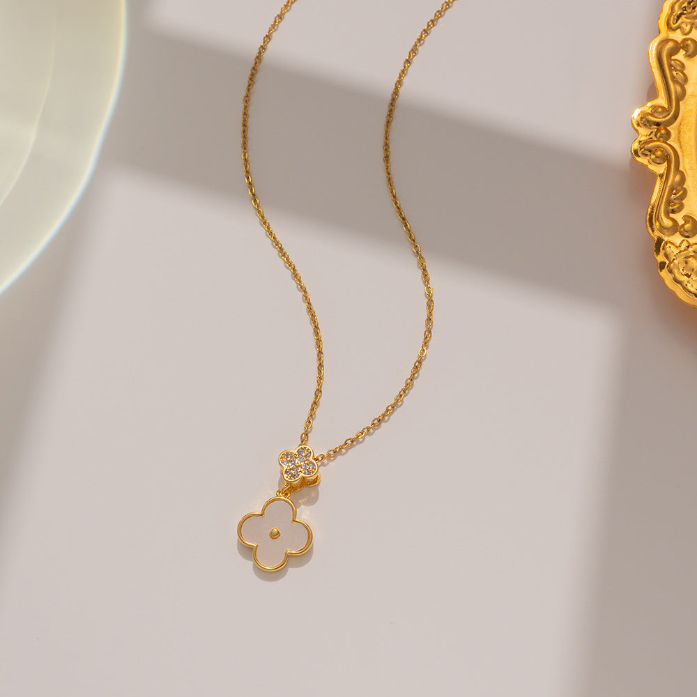 Collana Minimalista con Ciondolo a Cuore, Fiocchi e Strass in Acciaio al Titanio Placcato su Catena a O