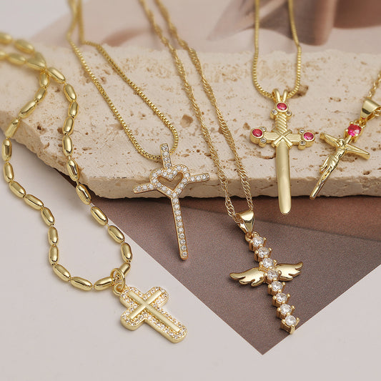 Collana con Pendente a Croce Stile Vintage da Donna Realizzata in Rame con Placcatura in Oro 18K e Intarsio di Zirconi