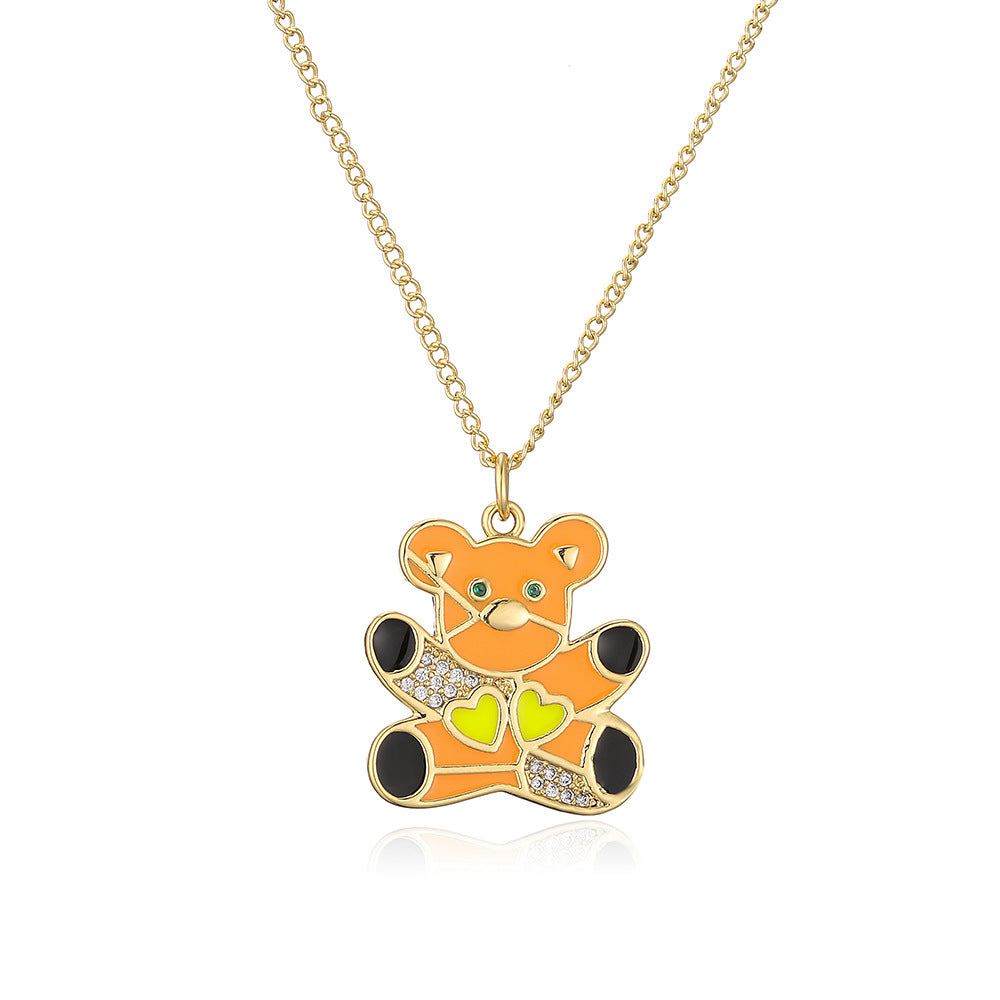 Collana con Pendente Orsetto Carino da Donna Realizzata in Rame con Placcatura in Oro 18K e Finitura a Smalto con Accenti in Zirconi Cubici