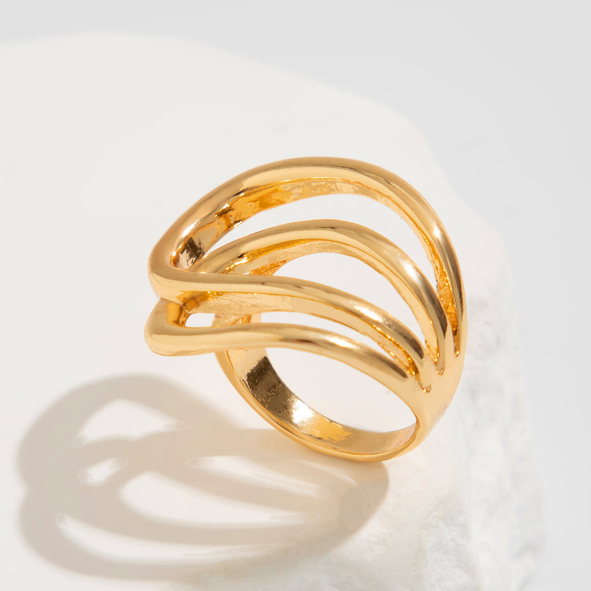 Geometric Round Hollow Out Plated Zinc Alloy Ring for Women