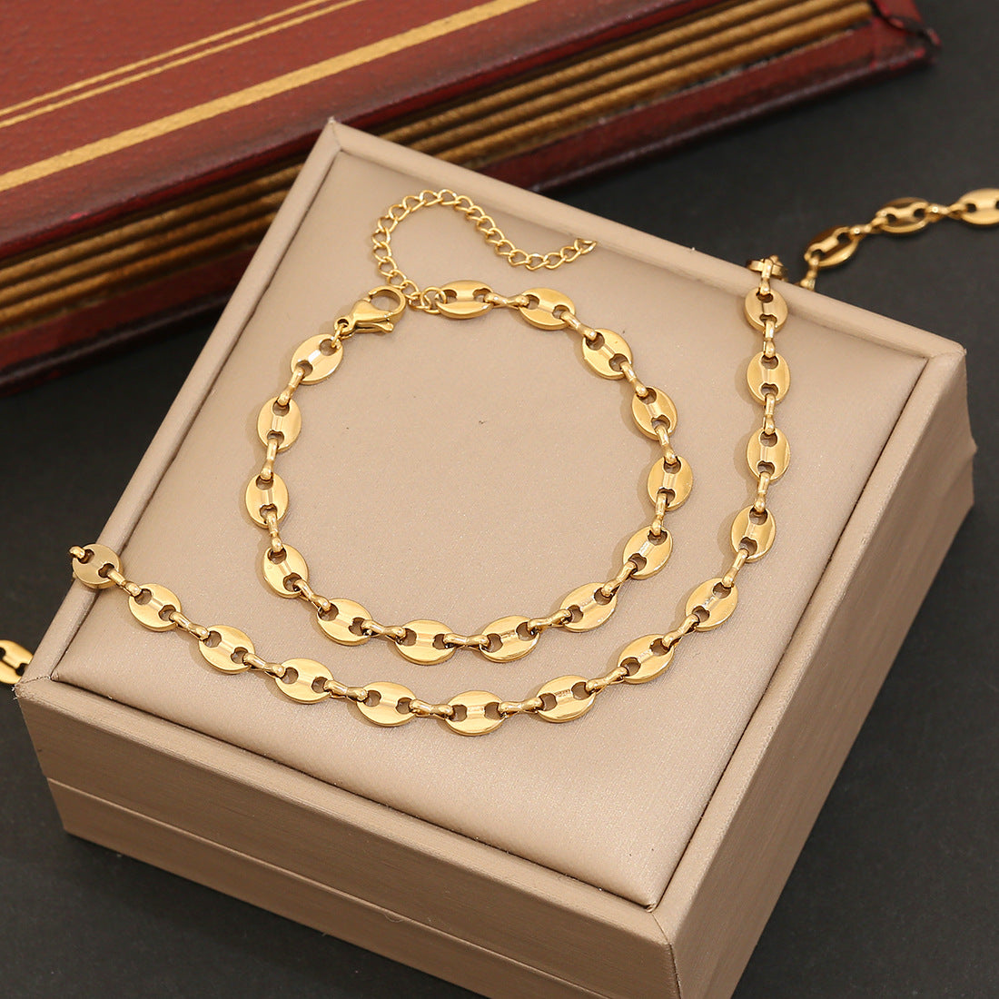 Elegante set collana con pendente a cuore in acciaio inossidabile placcato da donna