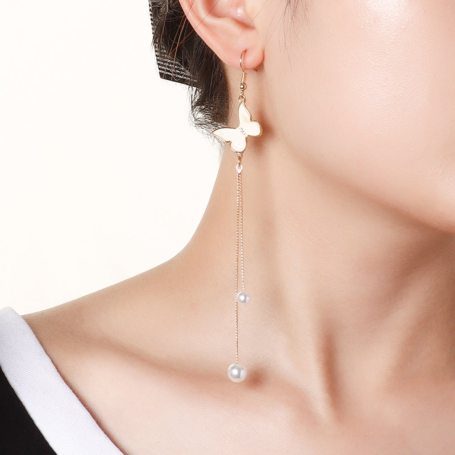 Vintage-Style Long Tassel Earrings with Simulated Pearl and Butterfly Design in Alloy with Plated Finish for Women