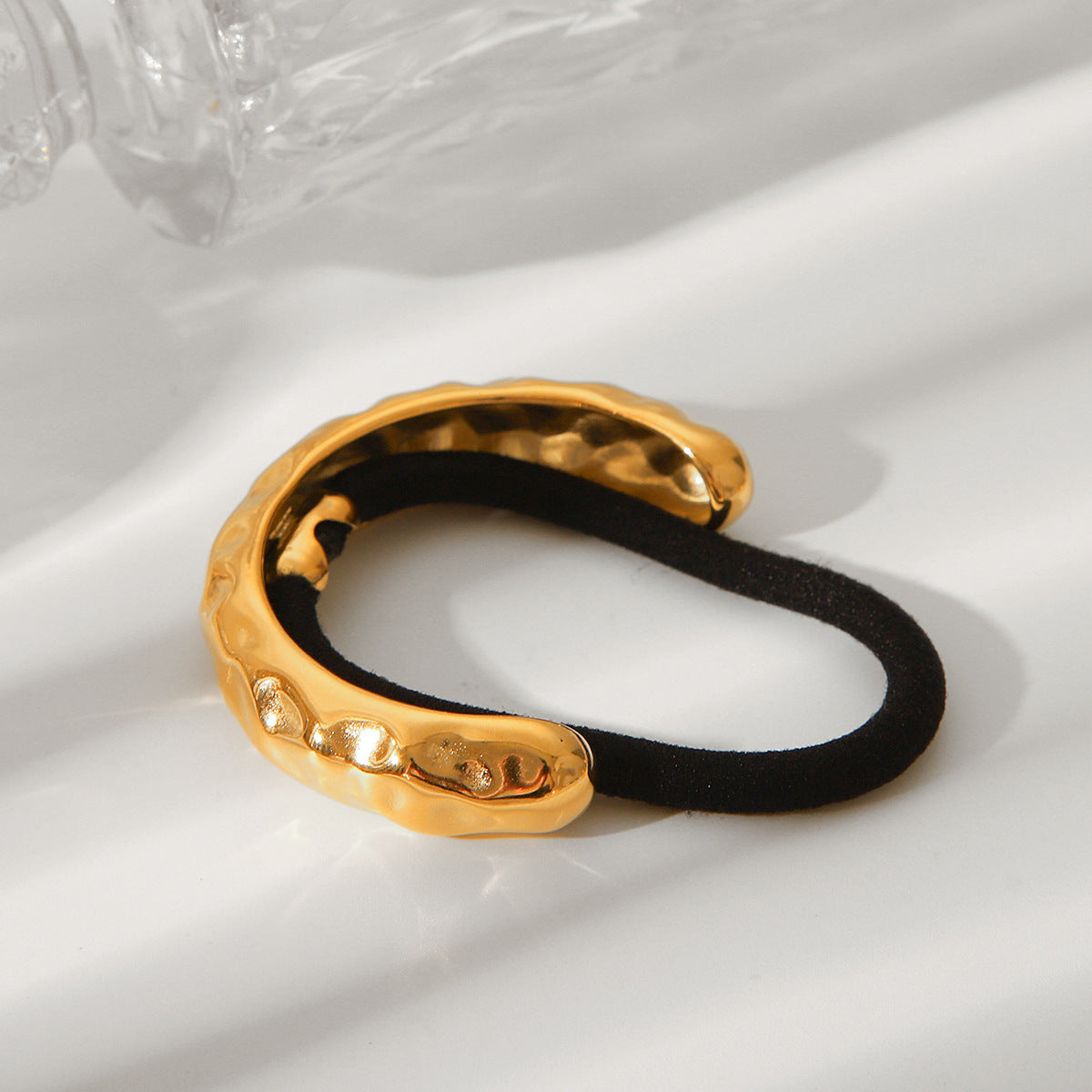 Fermacapelli Geometrico Testurizzato Martellato in Acciaio Inossidabile con Placcatura in Oro 18K da Donna