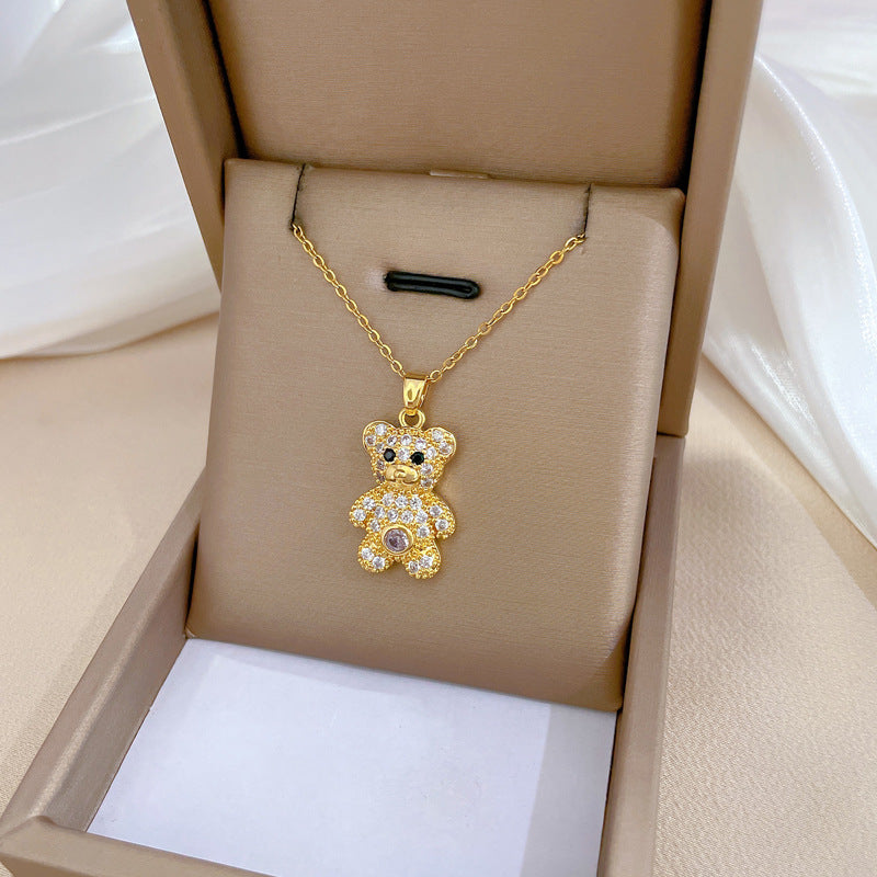 Collar con colgante de oso minimalista para hombre y mujer en acero de titanio con incrustaciones de diamantes de imitación en cadena tipo serpiente