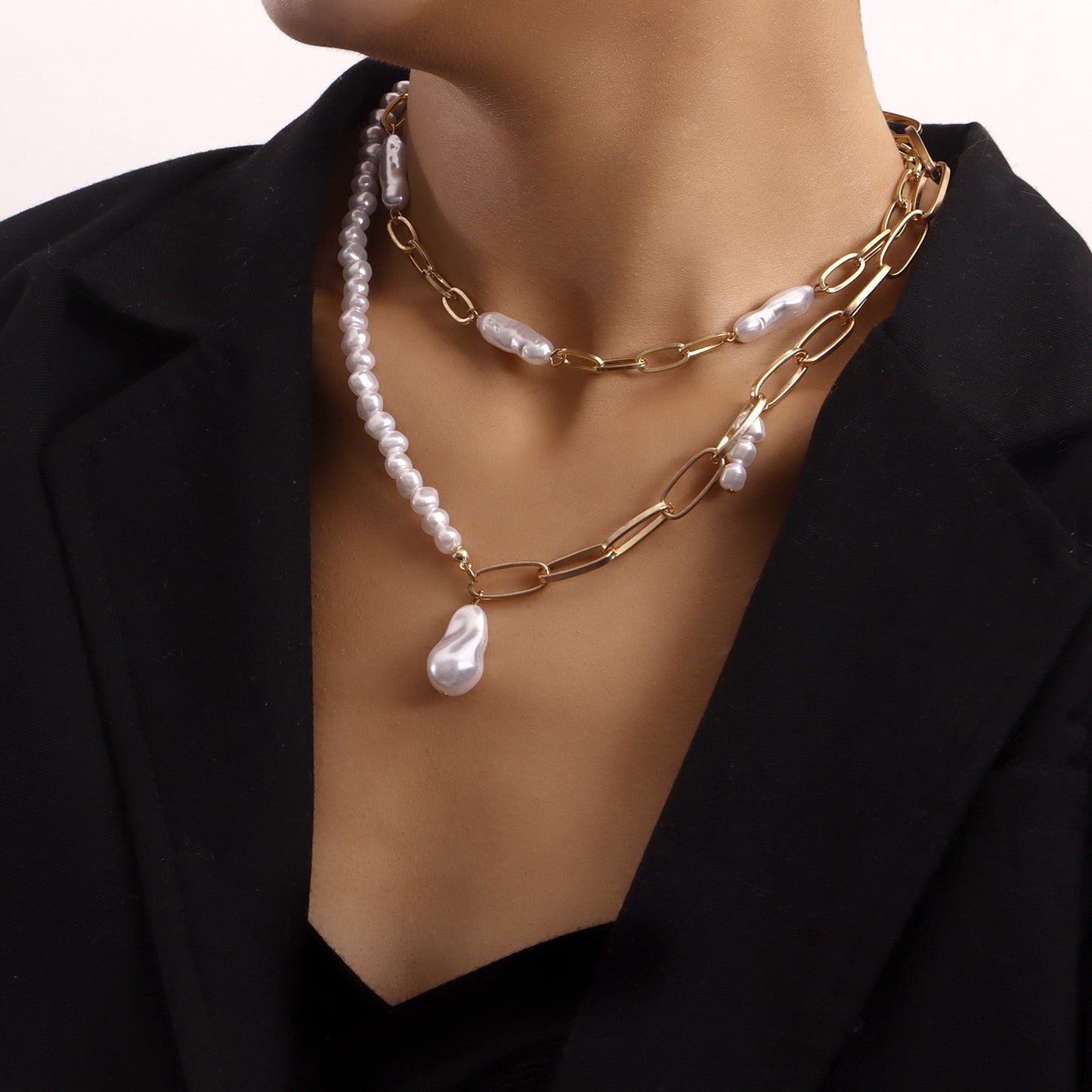 Collana Pendente Geometrica Minimalista da Donna con Catena a Serpente a Doppio Strato in Lega e Finitura Galvanizzata
