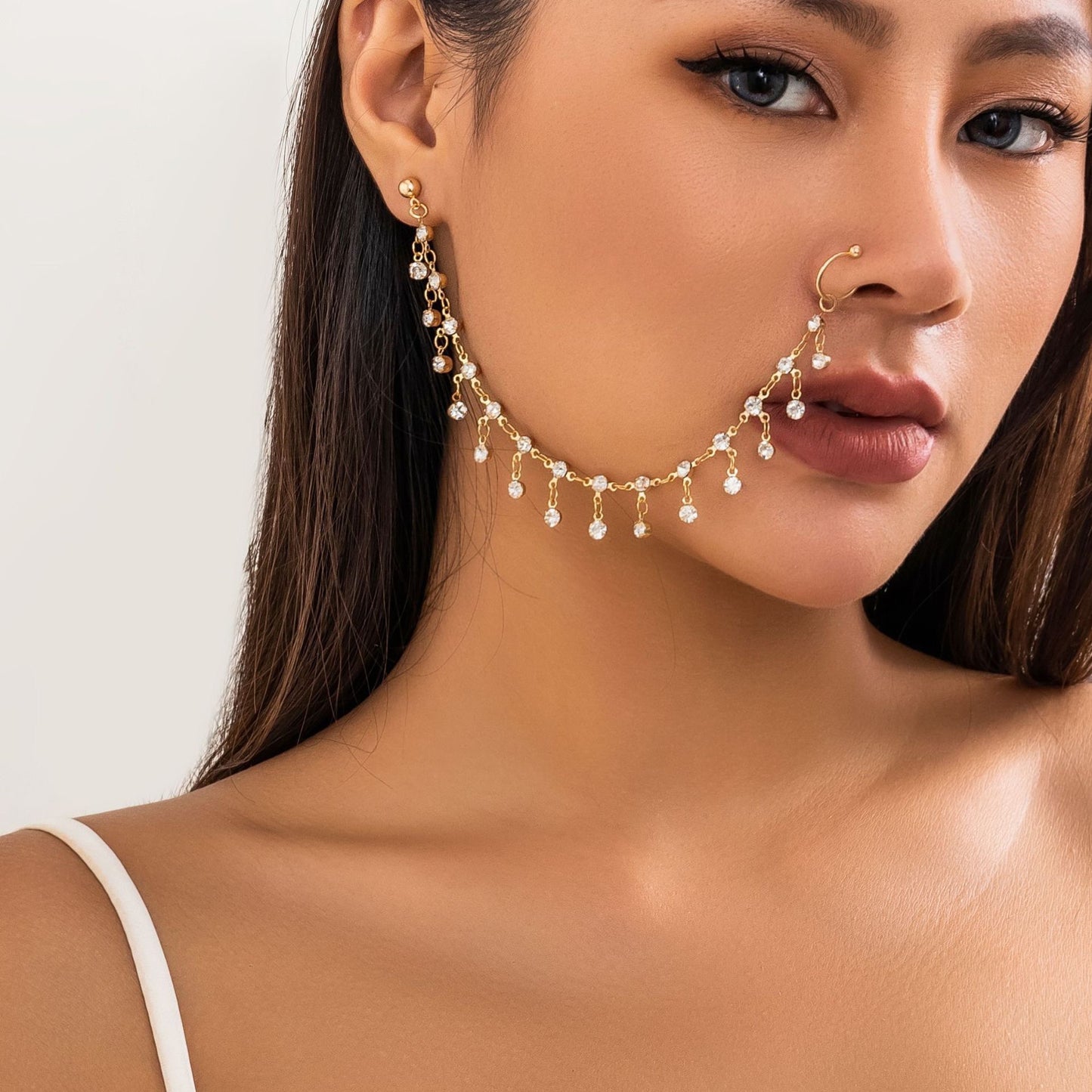 Sweet Minimalist Ethnic Geometric Crystal Plated Alloy Nose Ring with Tassel