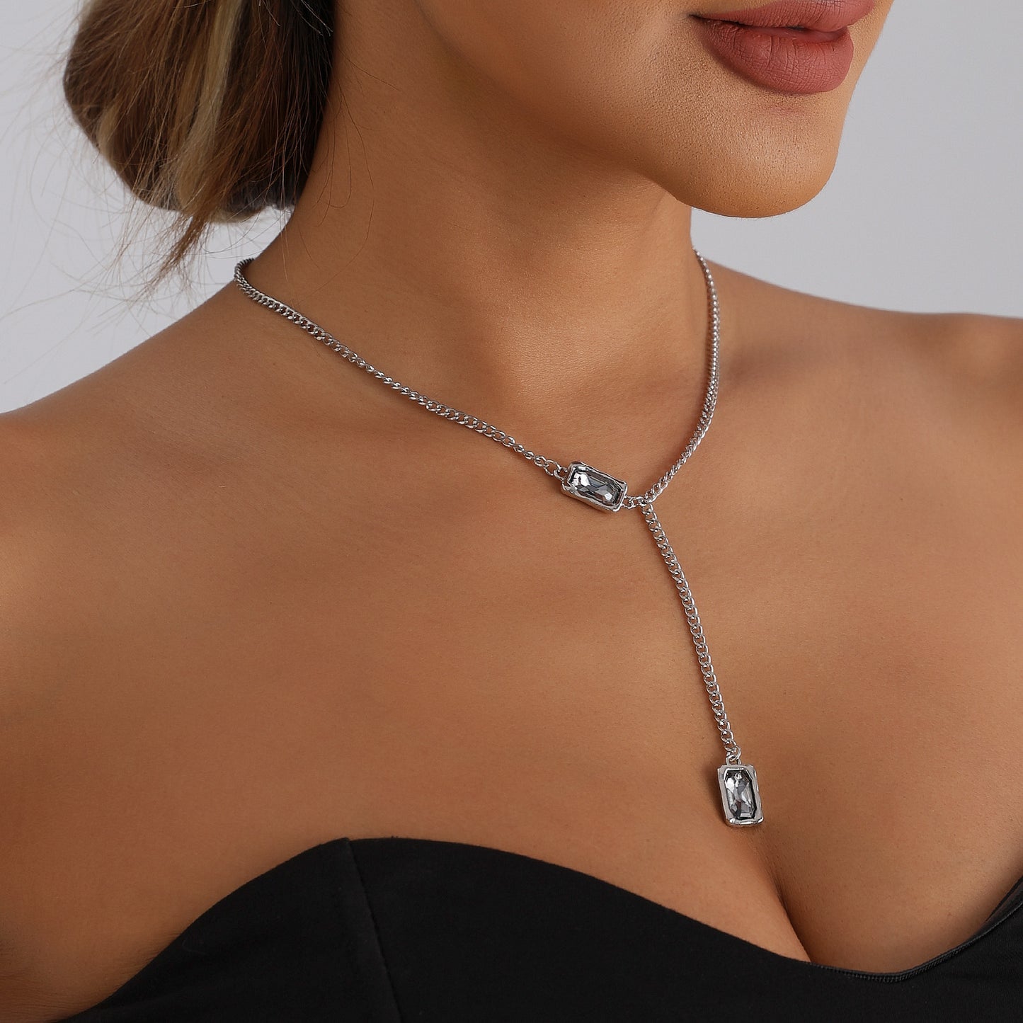 Minimalist Sweet Geometric Rhinestone Alloy Y-Necklace for Women
