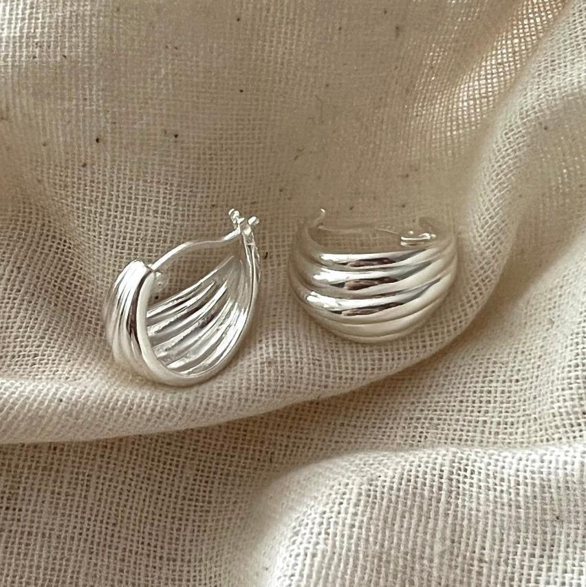 Minimalist Geometric Arc Stud Earrings in 925 Sterling Silver with Handcrafted Finish