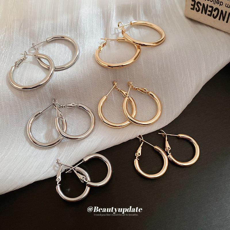 Orecchini a cerchio geometrici minimalisti in argento sterling con finitura placcata da donna