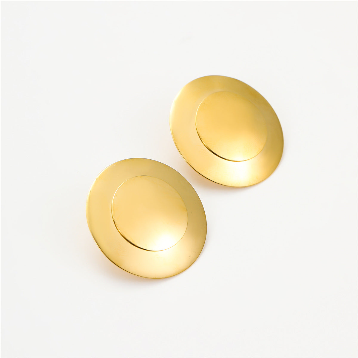 Orecchini a perno rotondi minimalisti alla moda in acciaio inossidabile placcati oro 18K da donna