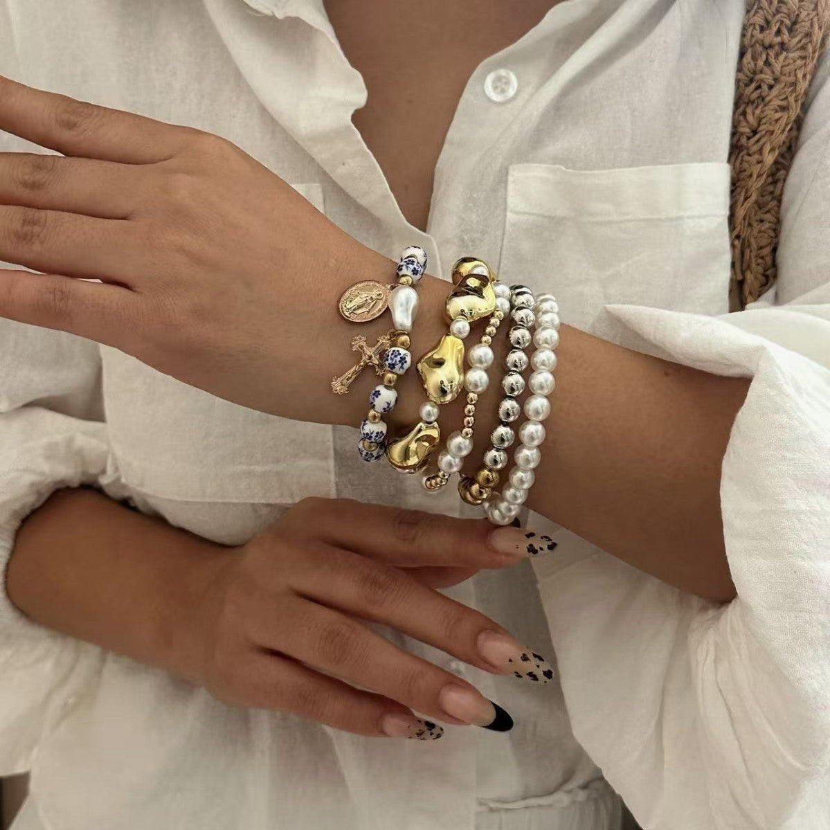 Elegant Geometric Acrylic Baroque Pearl Bracelet for Women